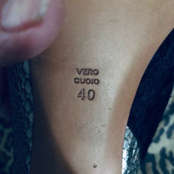 Jean-Micheal Cazaha size 9.5 Zoulu Black & Silver Metallic heeled boot - Picture 6 of 15